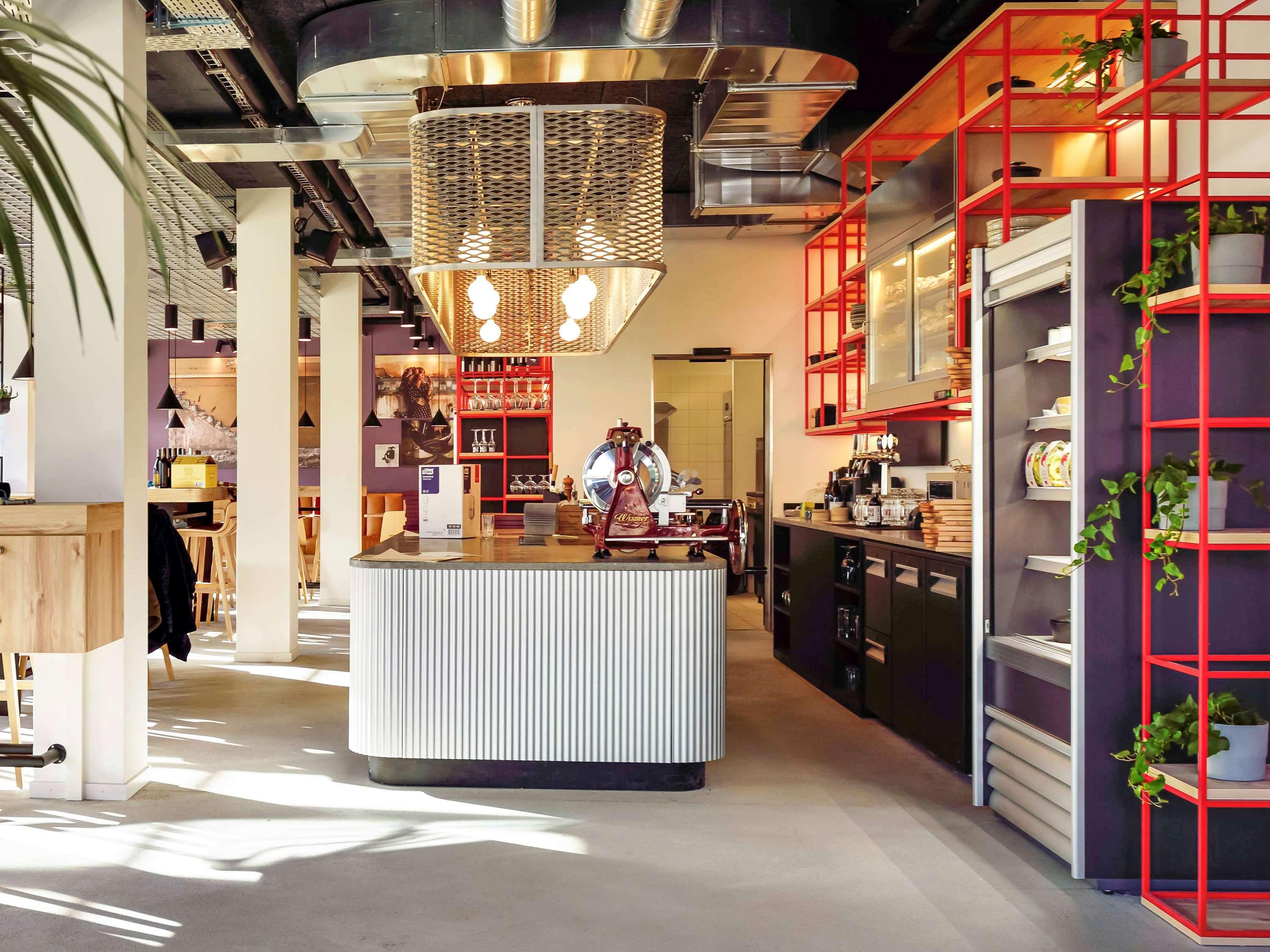 Nonanteneuf Appart Hotel Sierre - Contactless Check-In Buitenkant foto