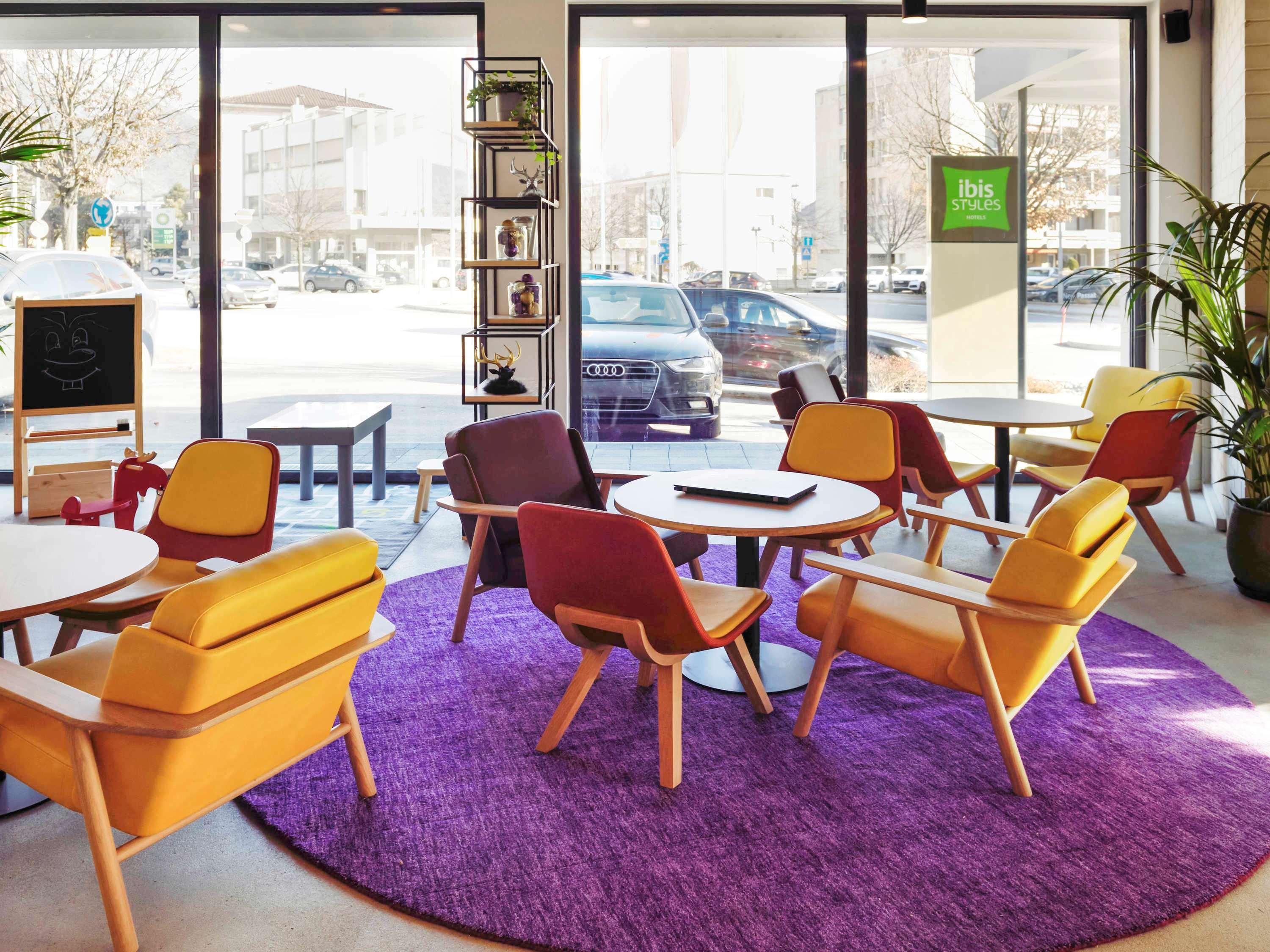 Nonanteneuf Appart Hotel Sierre - Contactless Check-In Buitenkant foto
