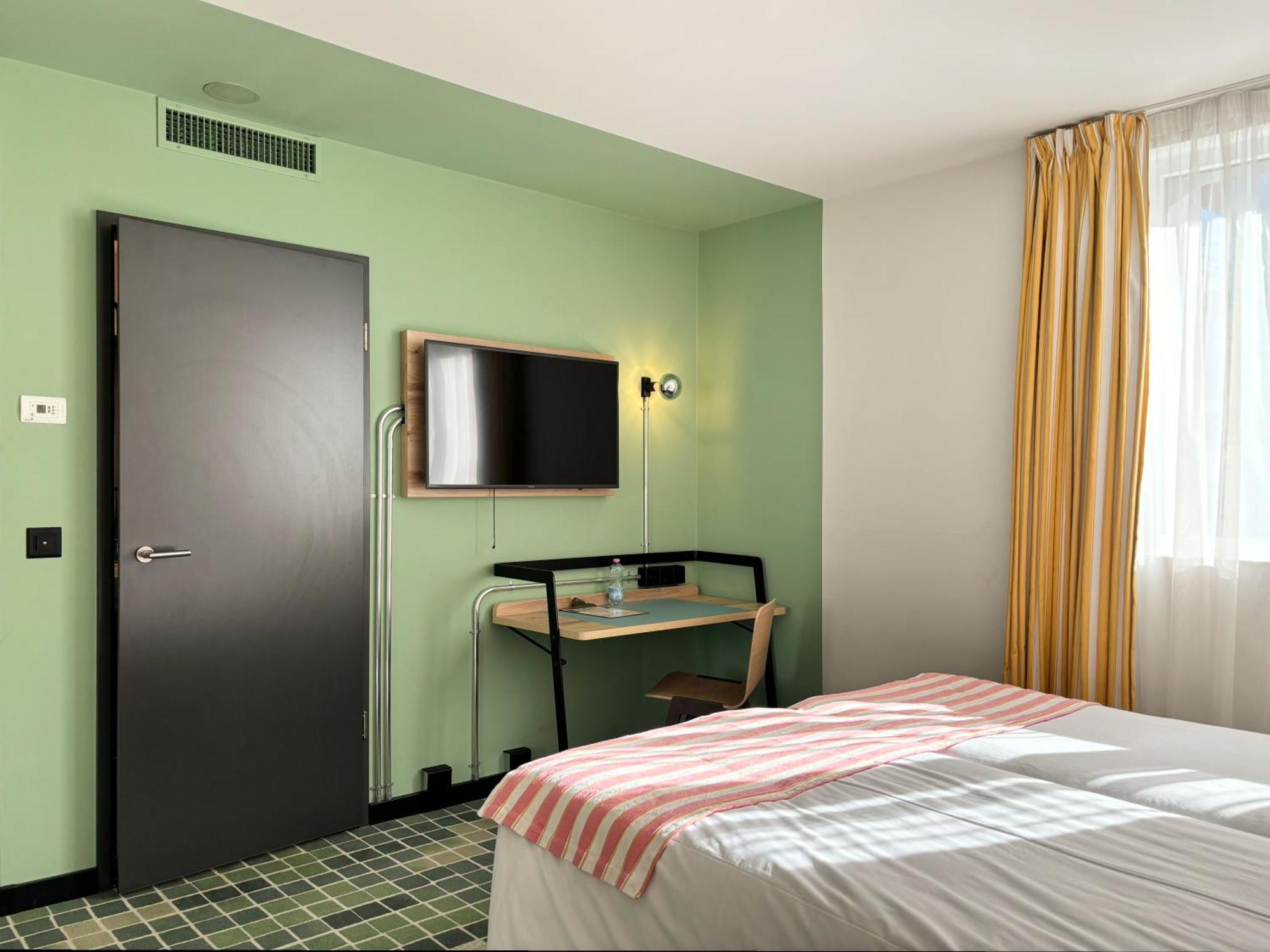 Nonanteneuf Appart Hotel Sierre - Contactless Check-In Buitenkant foto