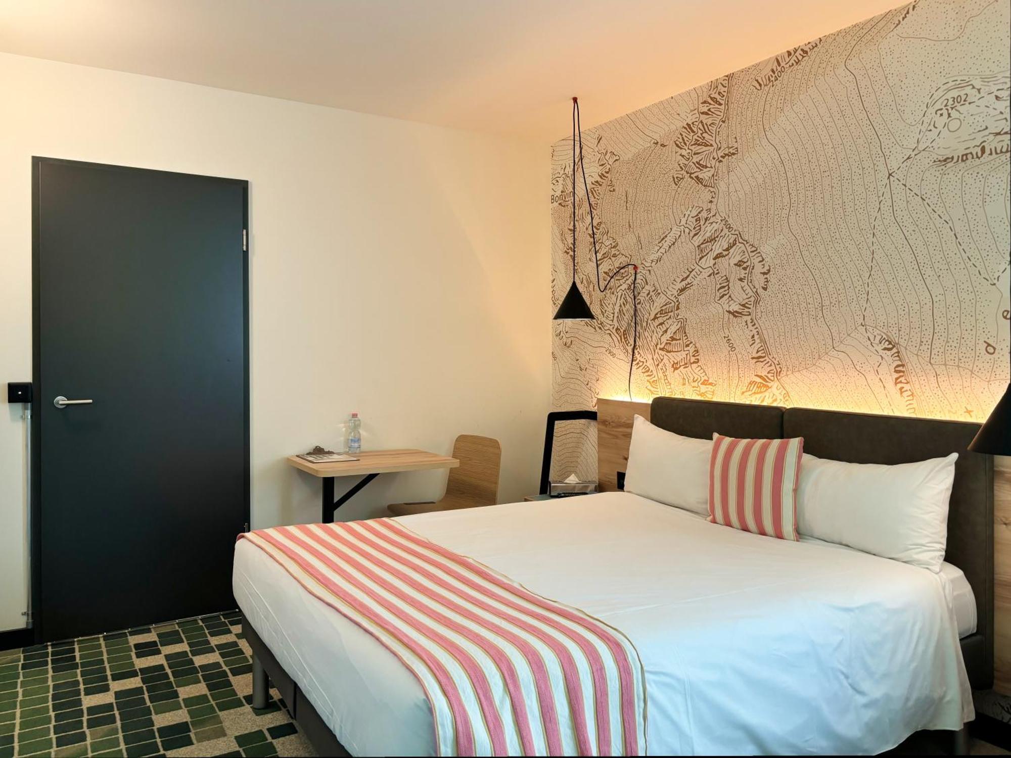 Nonanteneuf Appart Hotel Sierre - Contactless Check-In Buitenkant foto