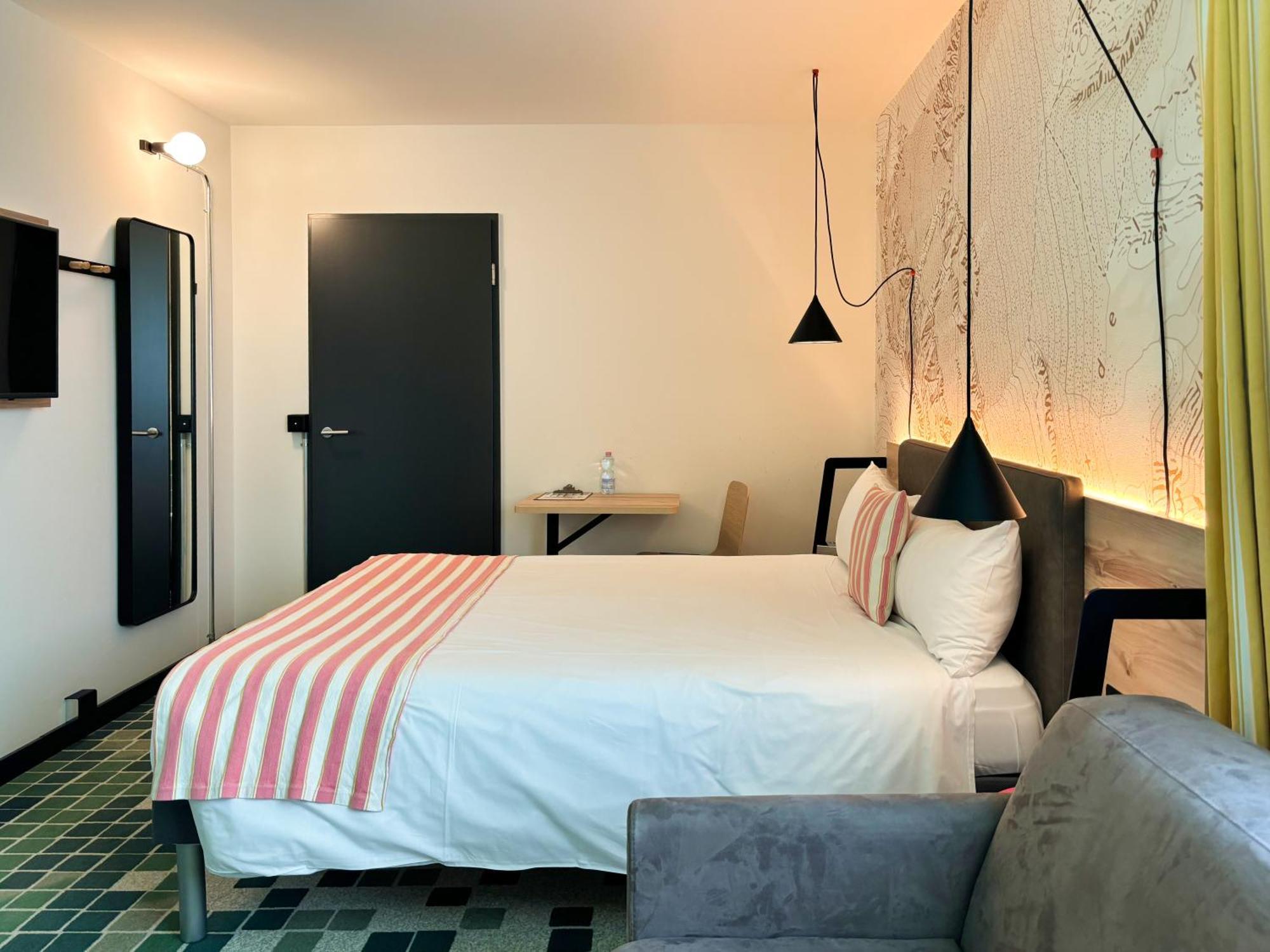 Nonanteneuf Appart Hotel Sierre - Contactless Check-In Buitenkant foto