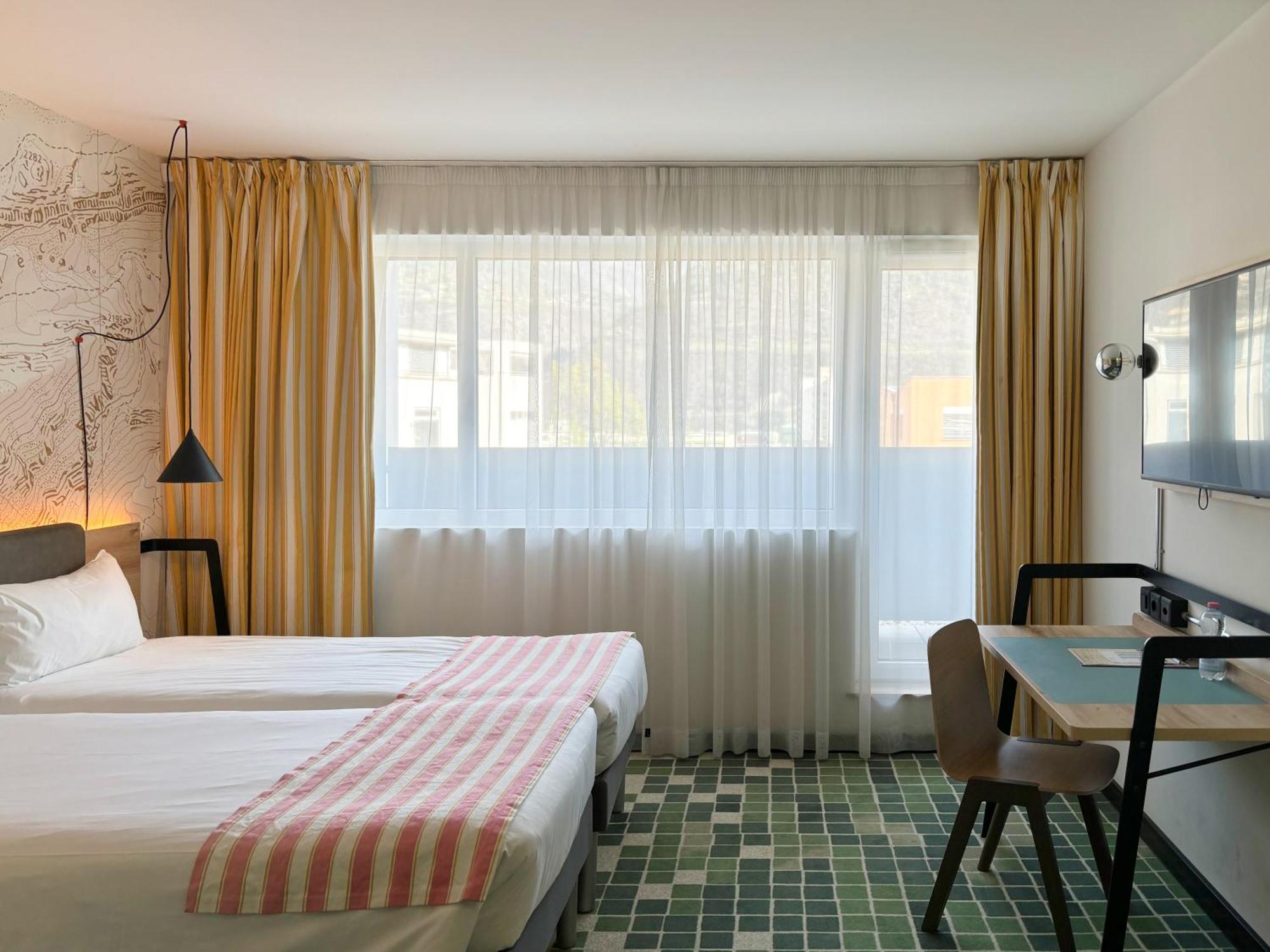 Nonanteneuf Appart Hotel Sierre - Contactless Check-In Buitenkant foto