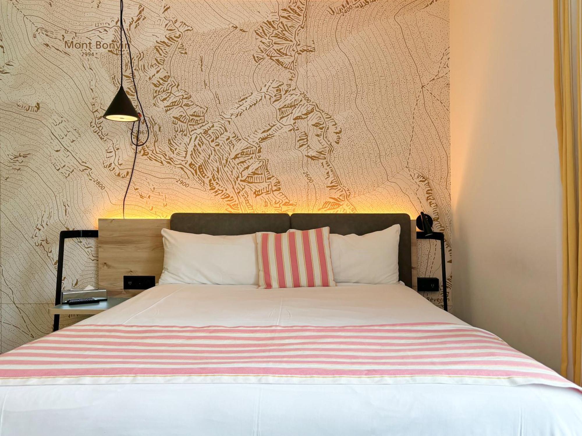 Nonanteneuf Appart Hotel Sierre - Contactless Check-In Buitenkant foto