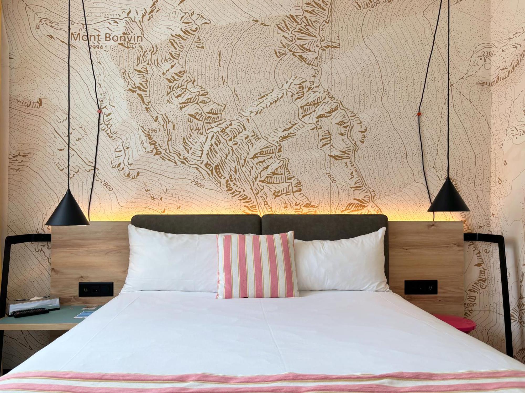 Nonanteneuf Appart Hotel Sierre - Contactless Check-In Buitenkant foto