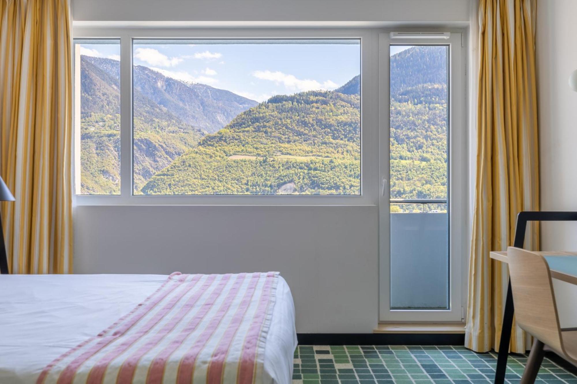 Nonanteneuf Appart Hotel Sierre - Contactless Check-In Buitenkant foto