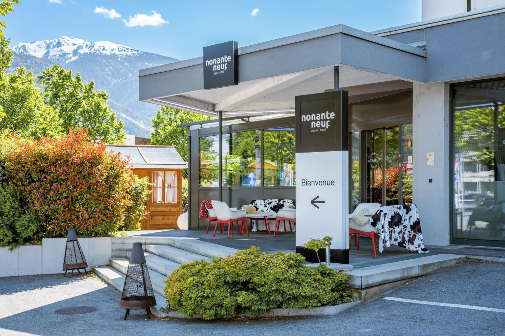 Nonanteneuf Appart Hotel Sierre - Contactless Check-In Buitenkant foto